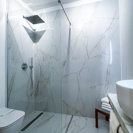 Comecasa San Secondo Terraced Διαμέρισμα *